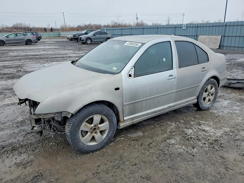 3VWSP29M33M032400