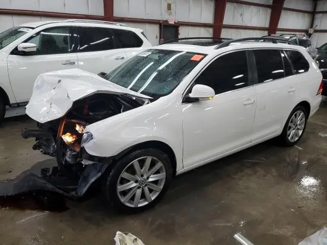 3VWTX7AJ8AM685028