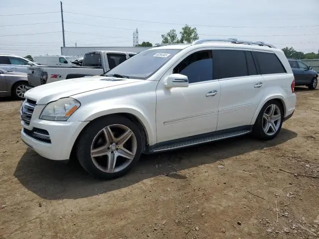 4JGBF8GE8BA648699