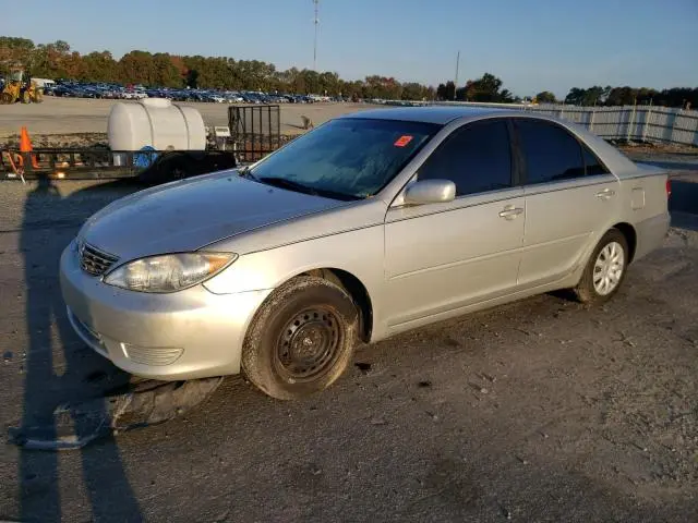 4T1BE32K06U739005