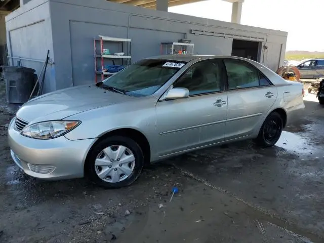 4T1BE32K15U058592
