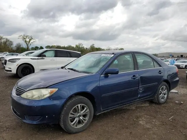4T1BE32K15U412563