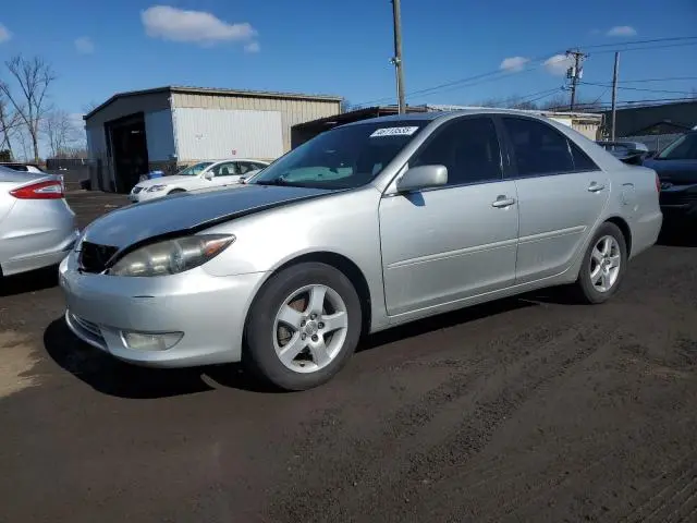 4T1BE32K15U518009