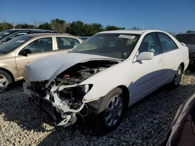 4T1BE32K15U599660