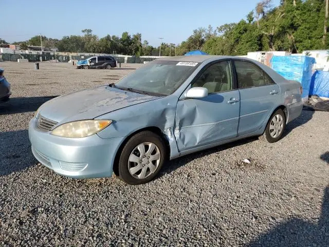 4T1BE32K15U612830
