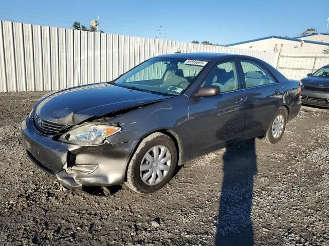 4T1BE32K15U619177