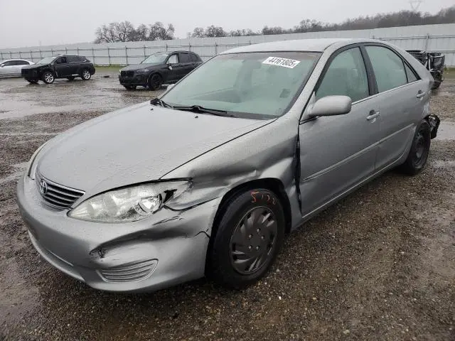 4T1BE32K15U624296