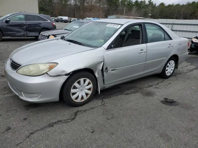 4T1BE32K15U979470