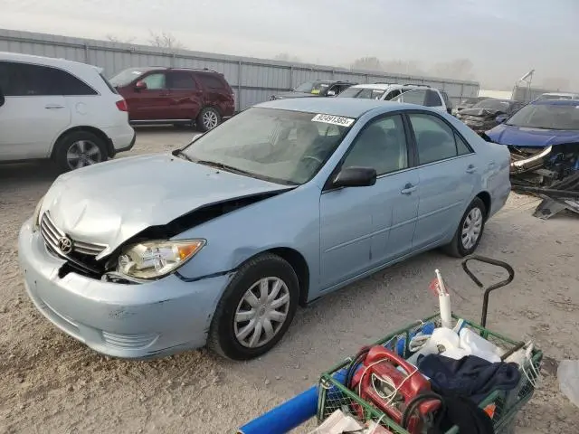 4T1BE32K15U988069