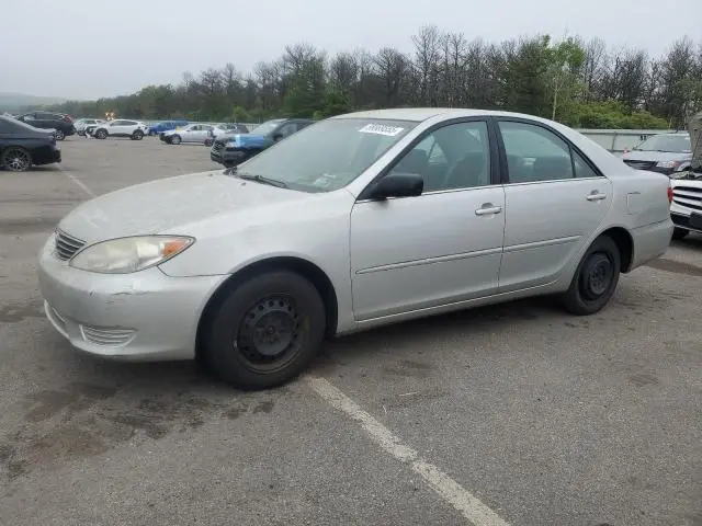 4T1BE32K16U689859