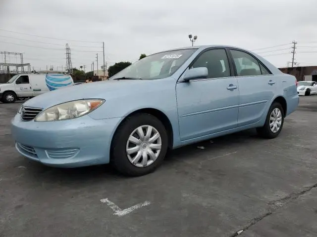 4T1BE32K26U685884
