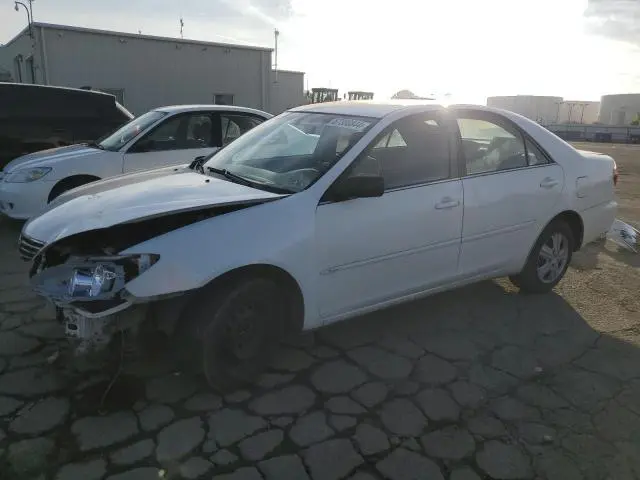 4T1BE32K26U718592