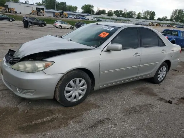 4T1BE32K35U051577