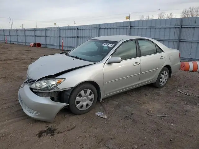 4T1BE32K35U561489