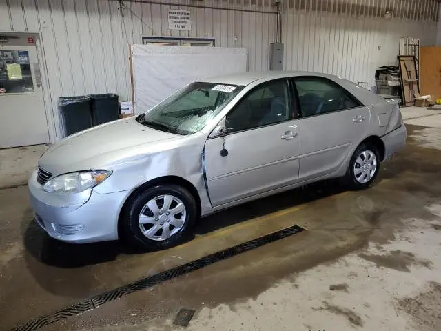 4T1BE32K75U992661