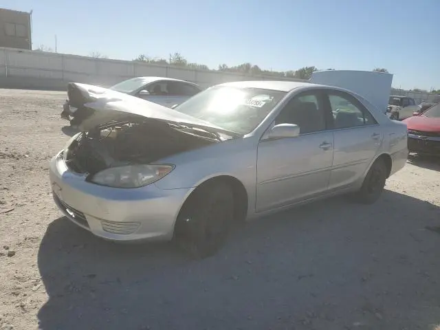 4T1BE32K95U505038
