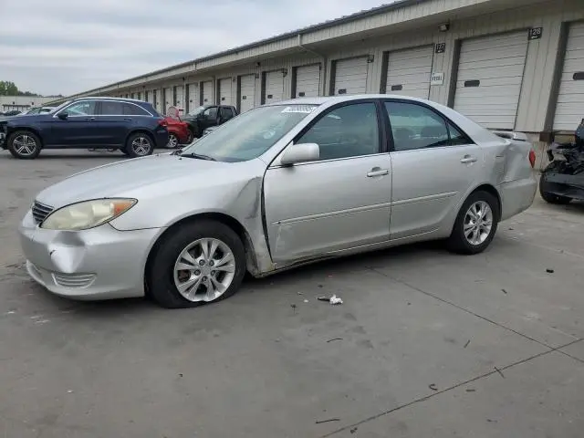 4T1BE32K95U567703