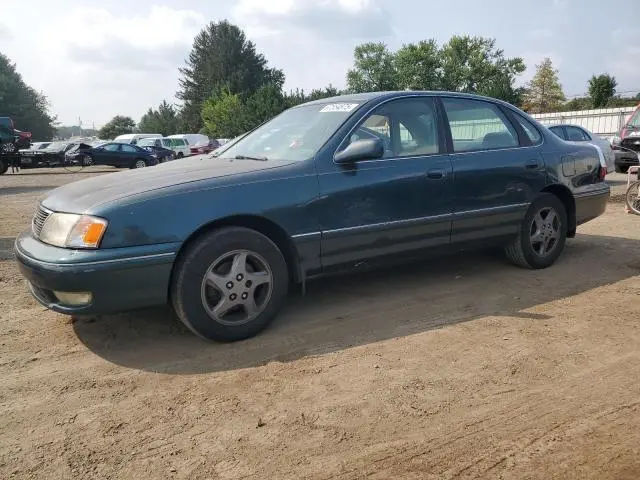 4T1BF18B4XU304594