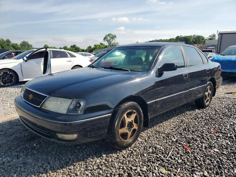 4T1BF18B8XU334133
