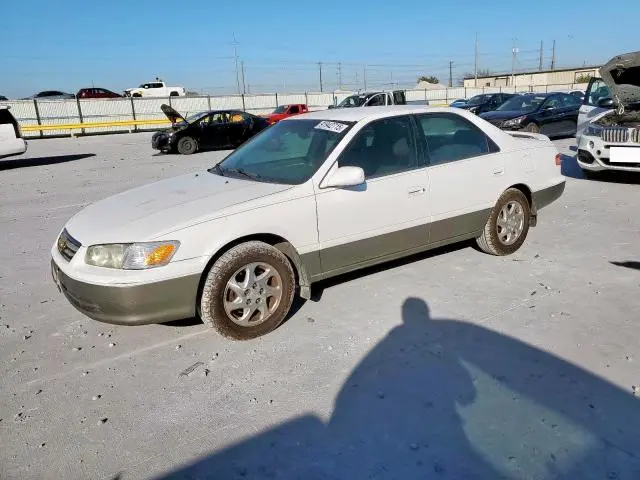 4T1BF22K01U969952