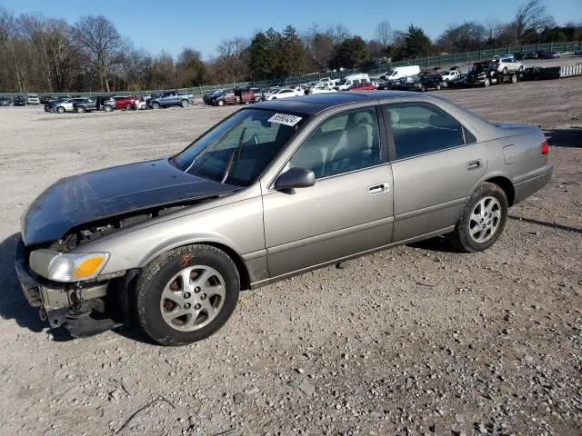 4T1BF22K51U119945