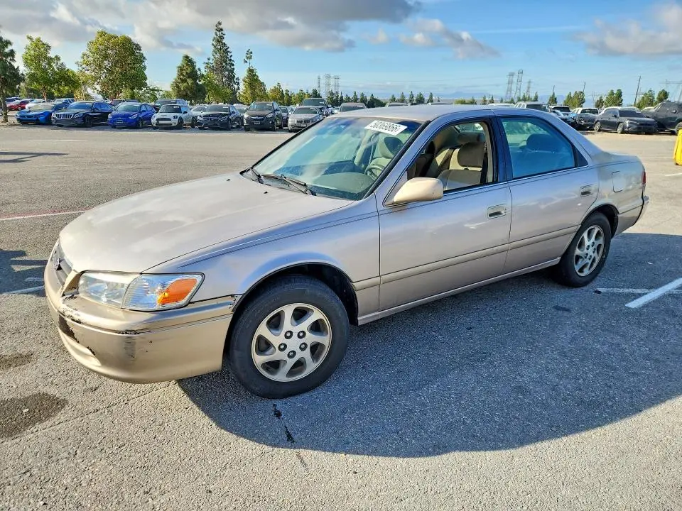 4T1BF22K5YU105067
