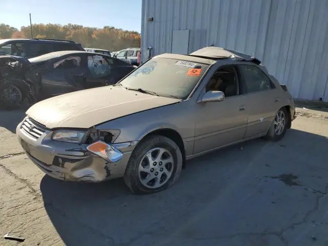 4T1BF22K8VU027671