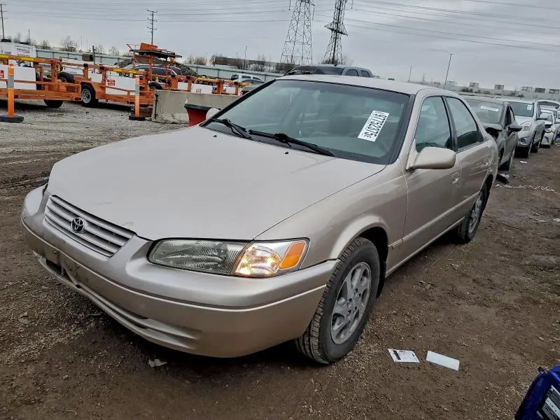 4T1BF22K9XU933038