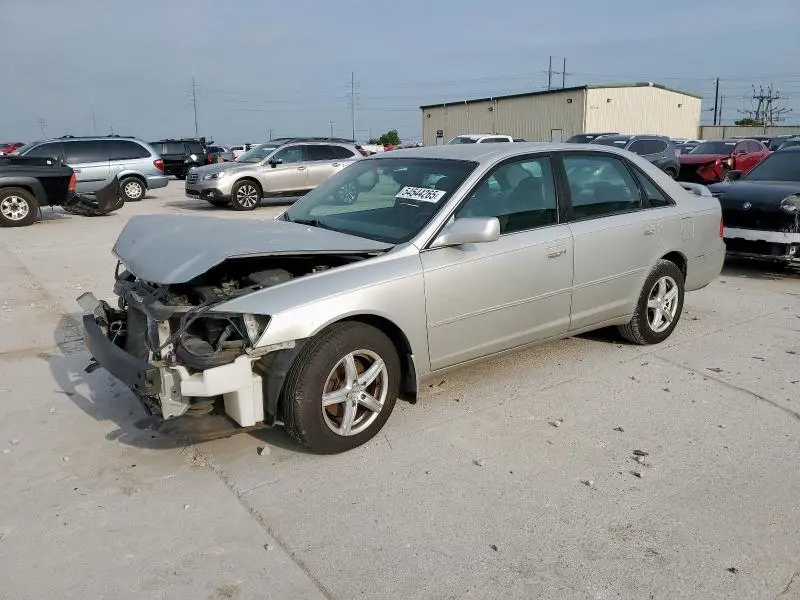 4T1BF28B22U200555