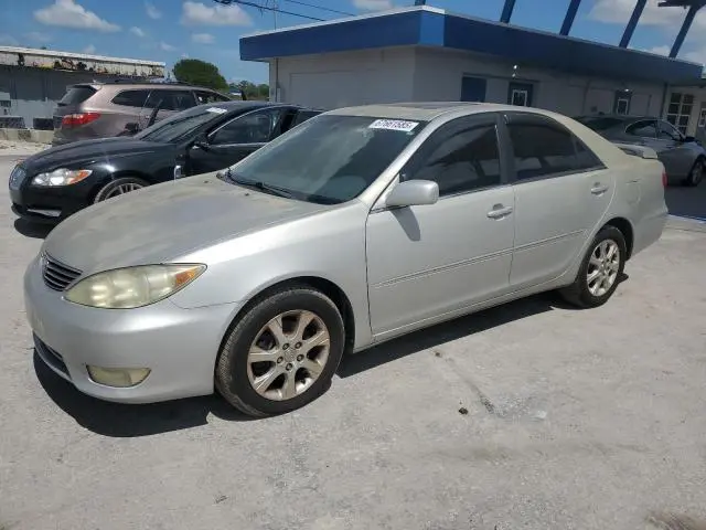 4T1BF32K55U096517