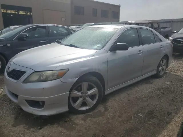 4T1BF3EK8BU217080