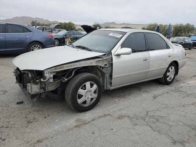 4T1BG22K11U030595