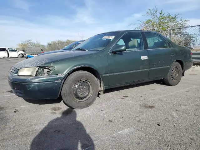 4T1BG22K5XU615432