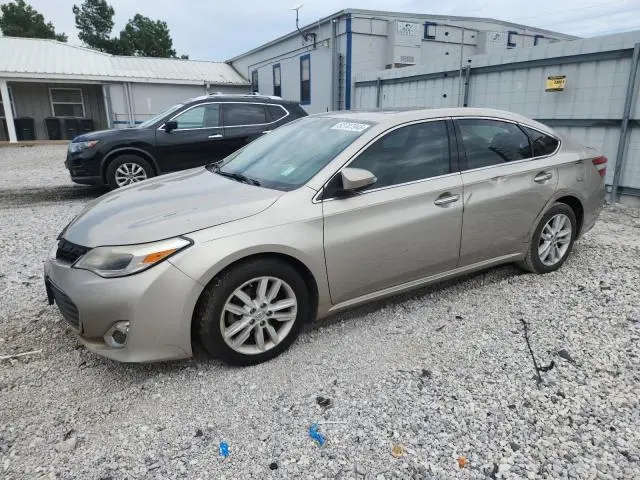 4T1BK1EB5DU052852