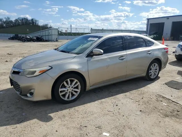 4T1BK1EB5DU069571