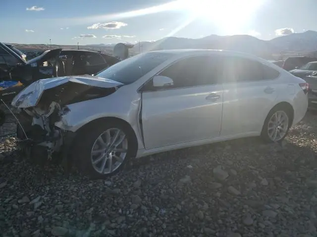 4T1BK1EB5FU170628