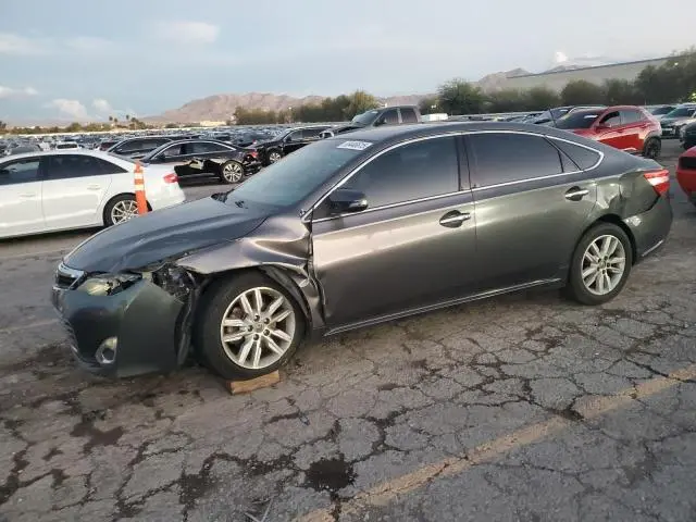 4T1BK1EB8DU025743