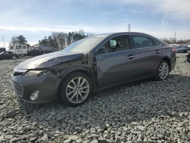 4T1BK1EB8EU084552