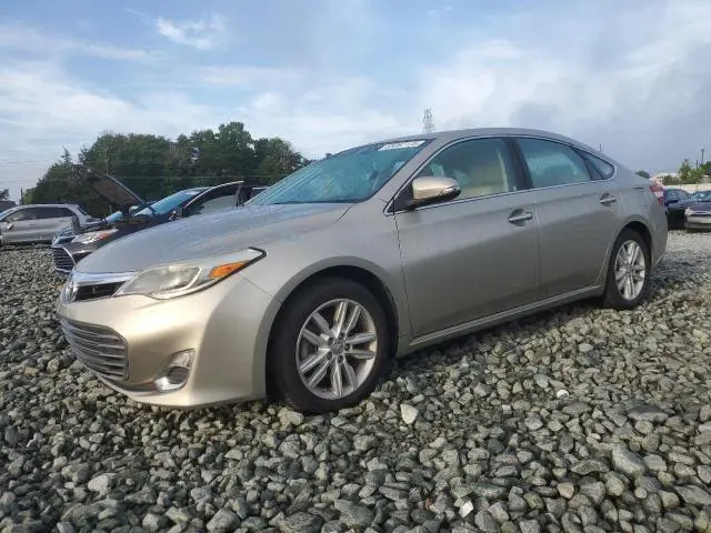 4T1BK1EB9FU181549