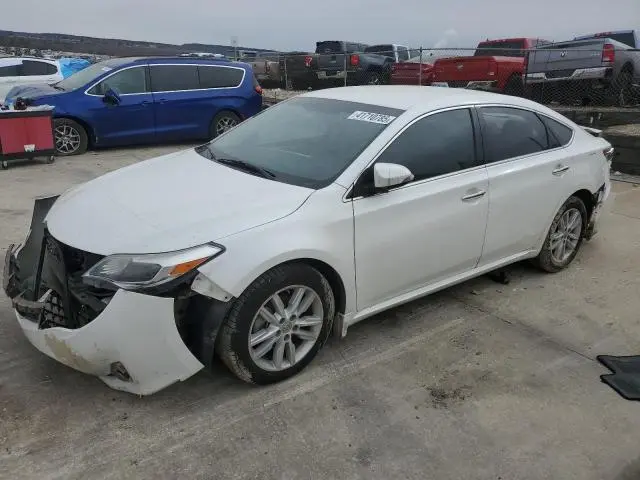 4T1BK1EBXEU110228