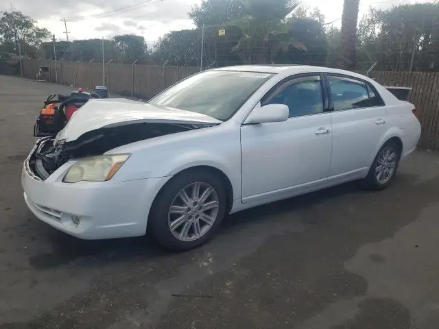4T1BK36B15U018189