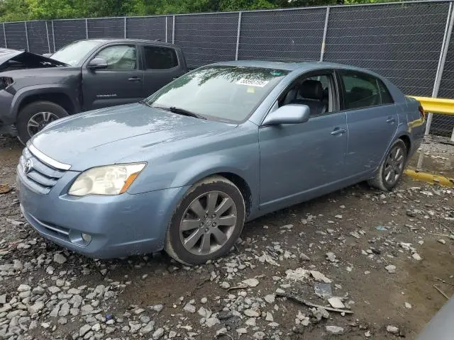 4T1BK36B17U169357