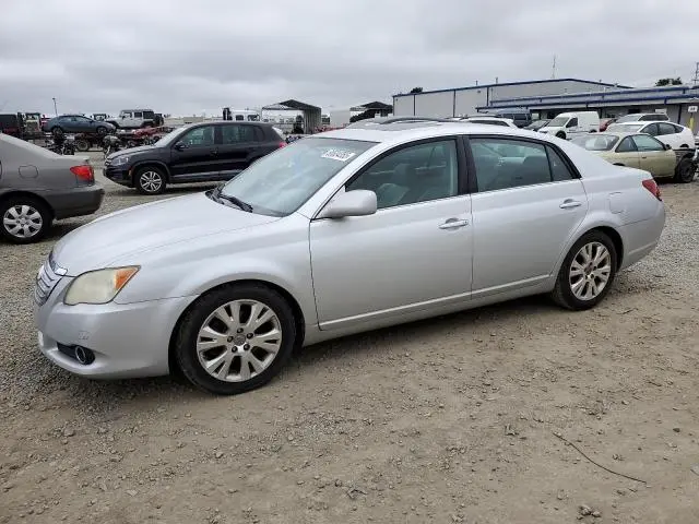 4T1BK36B28U295101