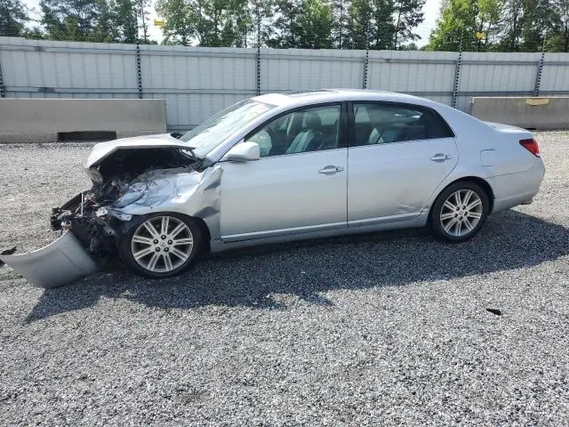 4T1BK36B55U041720