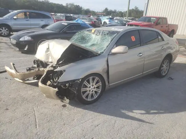 4T1BK36B68U281900