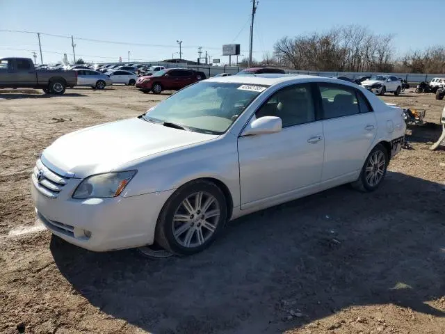 4T1BK36B95U001950