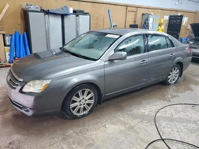 4T1BK36B95U014360
