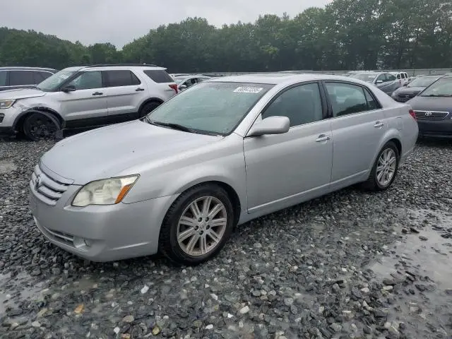 4T1BK36B95U051764