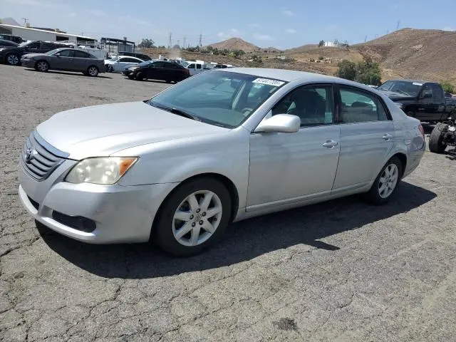 4T1BK36B98U306935