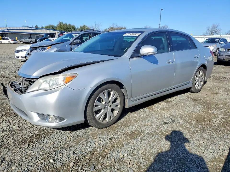 4T1BK3DB2CU456929